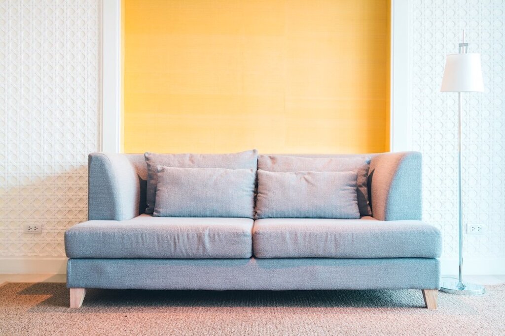 TEST Loveseat
